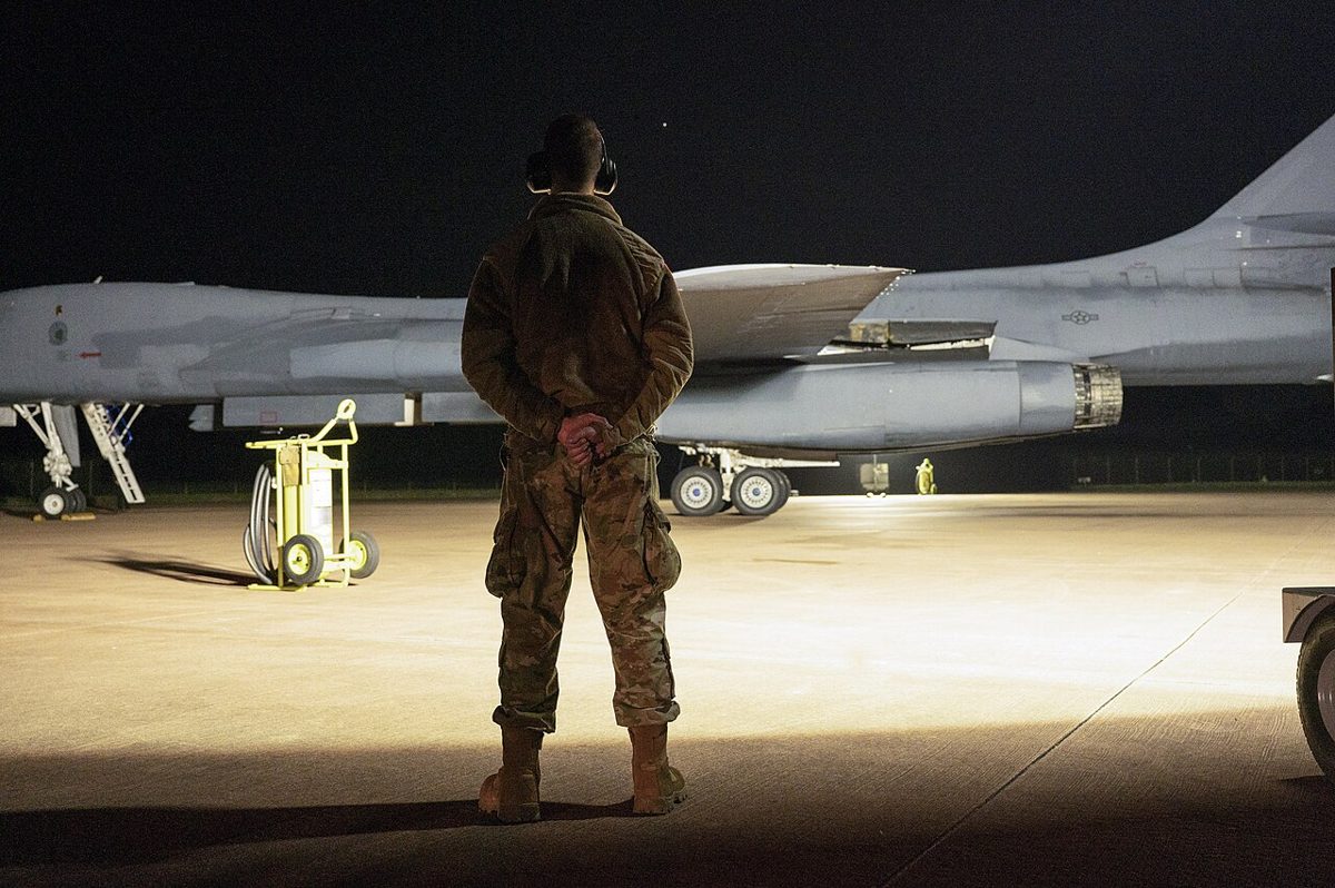 B-1B Lancer bombers landing at RAF Fairford in the UK